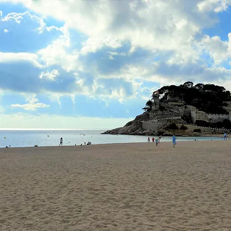 3 Bedroom In Tossa De Mar, Beach, Mountains&pool *