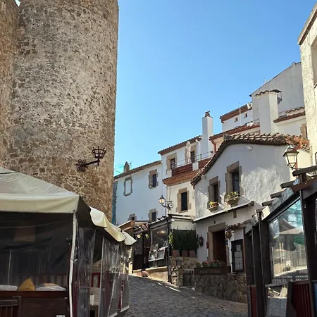 Appartement 3 Bedroom In Tossa De Mar, Beach, Mountains&pool