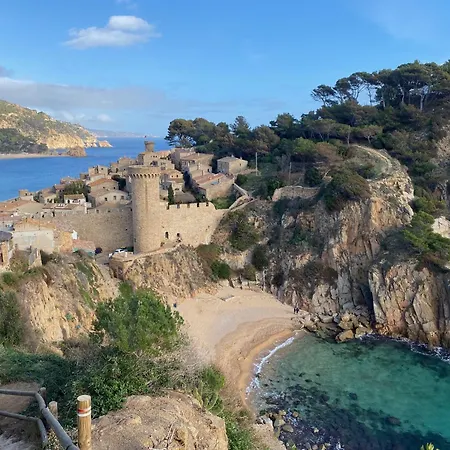 Appartement 3 Bedroom In Tossa De Mar, Beach, Mountains&pool